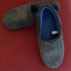 Cozy Kids Slippers in Gray and Blue